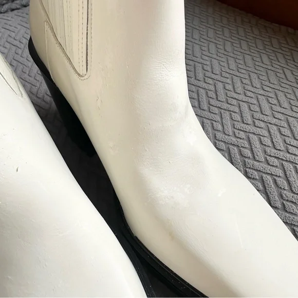 Vince Camuto White Western Ankle Boots with Black Heel - Picture 8 of 11